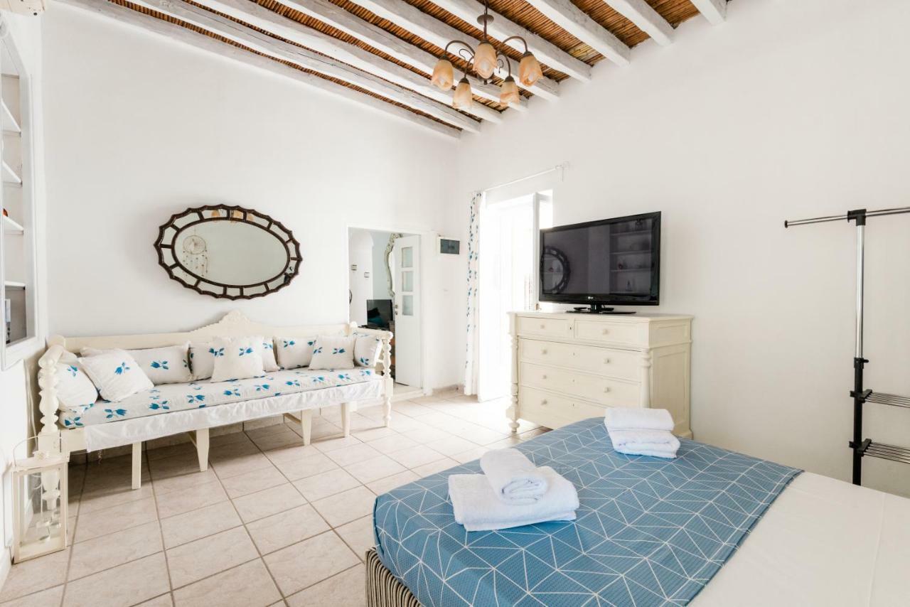 Gala Home Traditional House Galanado Экстерьер фото